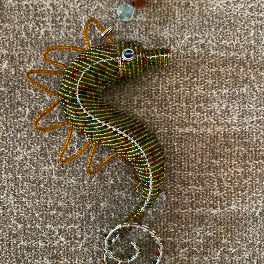 Seahorse keychain NWOT